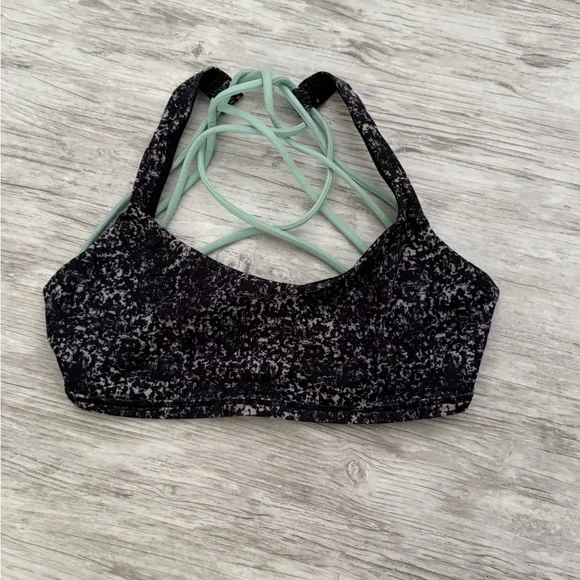 Lululemon Sports Bras Lot of 7 - size 4 - Picture 7 of 9